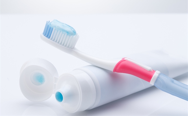 進(jìn)口牙膏清關(guān)代理方面的知識，廣東速達(dá)想與您嘮一嘮