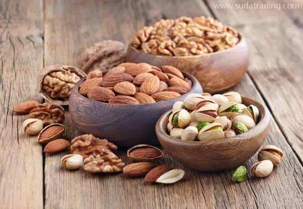 堅果進口如何走報關流程？堅果進口的三種貿(mào)易條款方式